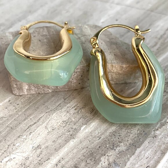 NEW~ Anthropologie Mint Green Resin Hoop Earrings - Picture 9 of 11